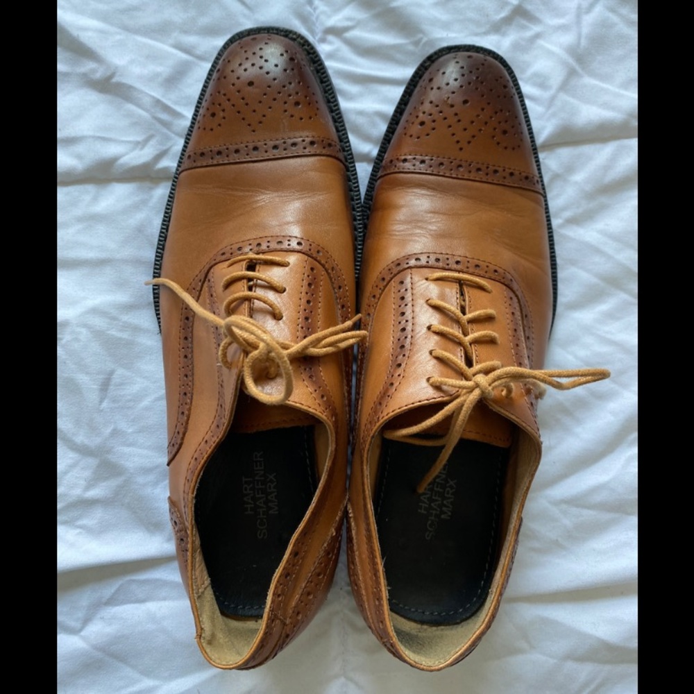 Men’s shoes, size 9